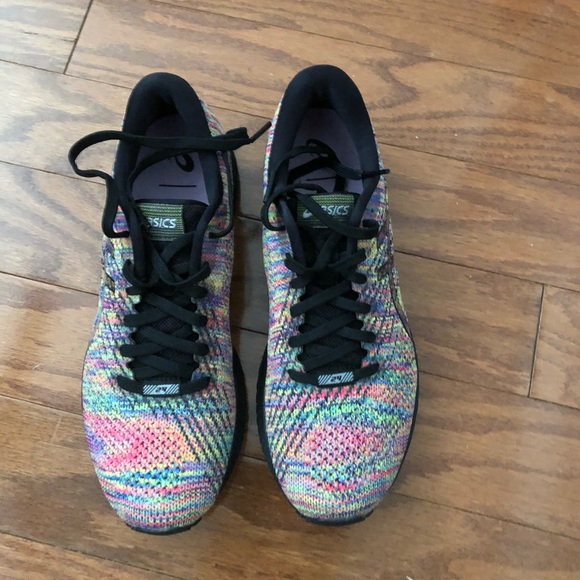 Shoes - Picture 1 of 2